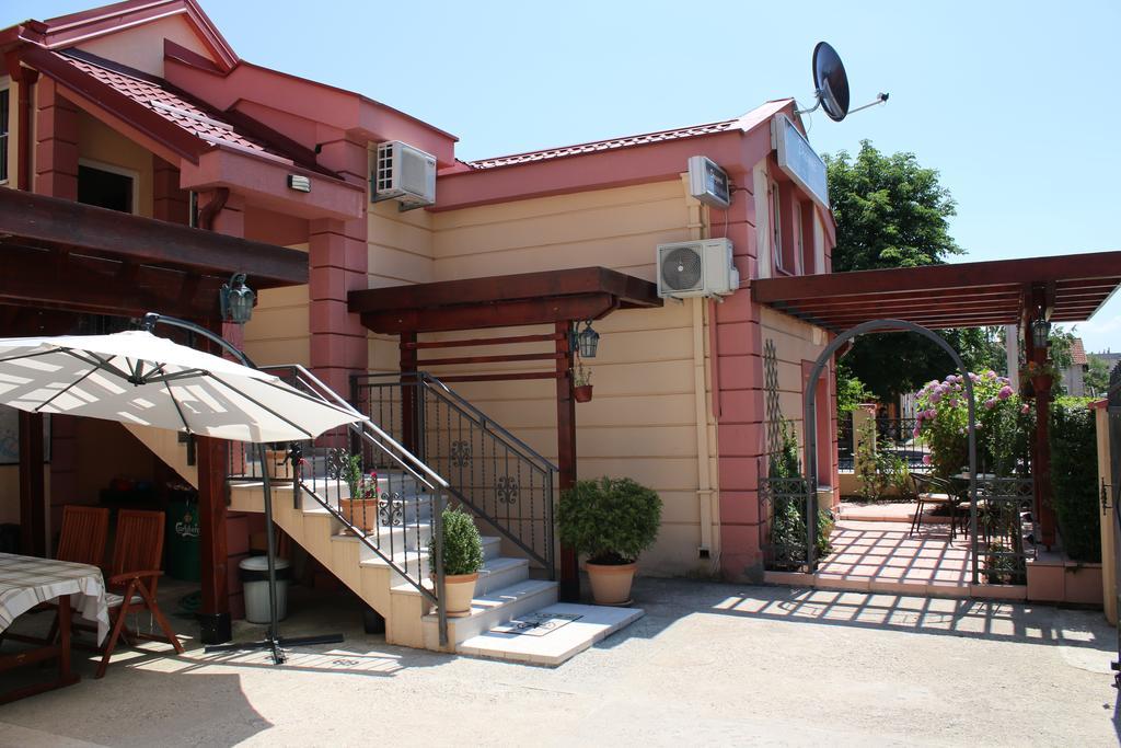 Apartments Dragovic Niksic Exterior foto
